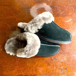 UGG (women) Scuffette II
